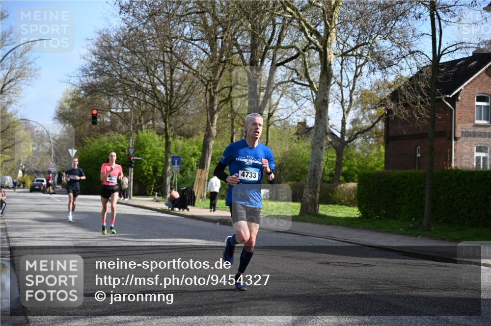 12.04.2026 - 45. Internationalen Wilhelmsburger Insellauf J. Mangold http://msf.ph/oto/9454327 12.04.2026 10:18:43 Ziel 4733, 4583, 4117, 3644, 2757, 5049, 2671, 2549, 3289 meine-sportfotos.de