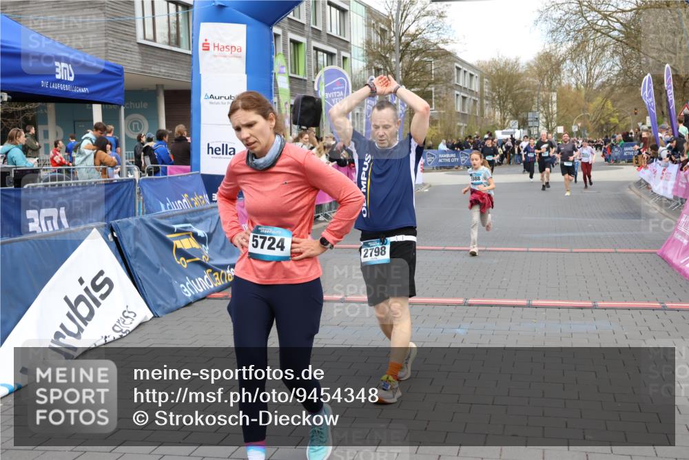 12.04.2026 - 45. Internationalen Wilhelmsburger Insellauf Strokosch-Dieckow http://msf.ph/oto/9454348 12.04.2026 13:05:08 Ziel 2798, 5088 meine-sportfotos.de