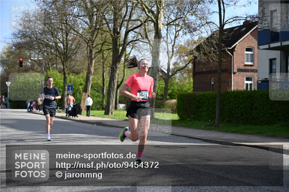 12.04.2026 - 45. Internationalen Wilhelmsburger Insellauf J. Mangold http://msf.ph/oto/9454372 12.04.2026 10:18:46 Ziel 4733, 4583, 4117, 3644, 2757, 5049, 2671, 2549, 3289, 5456, 2789 meine-sportfotos.de