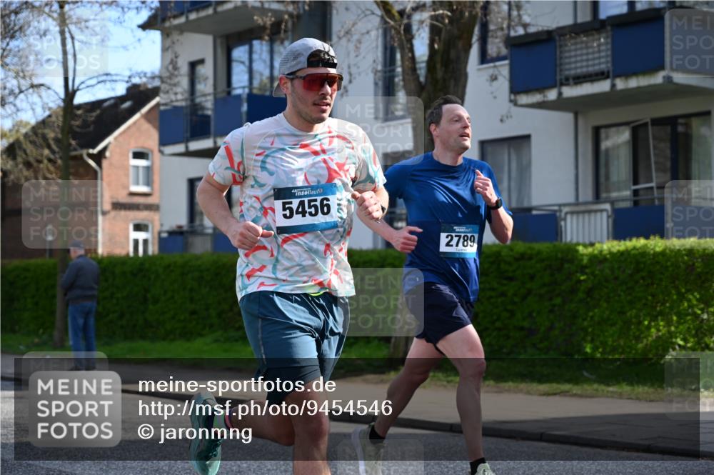 12.04.2026 - 45. Internationalen Wilhelmsburger Insellauf J. Mangold http://msf.ph/oto/9454546 12.04.2026 10:19:30 Ziel 2671, 2549, 3289, 5456, 2789, 5652, 3976, 4162, 4605 meine-sportfotos.de