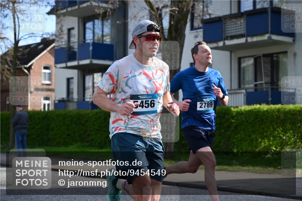 12.04.2026 - 45. Internationalen Wilhelmsburger Insellauf J. Mangold http://msf.ph/oto/9454549 12.04.2026 10:19:30 Ziel 2671, 2549, 3289, 5456, 2789, 5652, 3976, 4162, 4605 meine-sportfotos.de