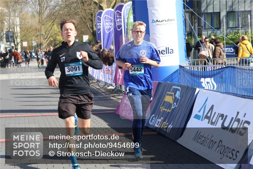12.04.2026 - 45. Internationalen Wilhelmsburger Insellauf Strokosch-Dieckow http://msf.ph/oto/9454699 12.04.2026 10:43:00 Ziel 3091, 5442 meine-sportfotos.de