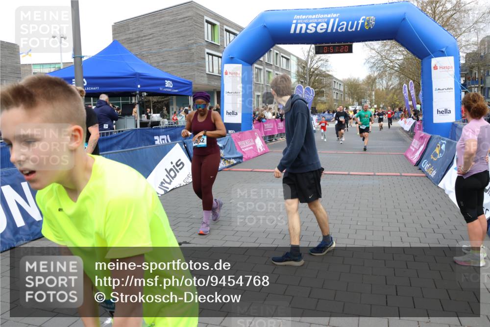 12.04.2026 - 45. Internationalen Wilhelmsburger Insellauf Strokosch-Dieckow http://msf.ph/oto/9454768 12.04.2026 13:04:19 Ziel 5252, 4032, 4345, 2369, 3768, 5155 meine-sportfotos.de