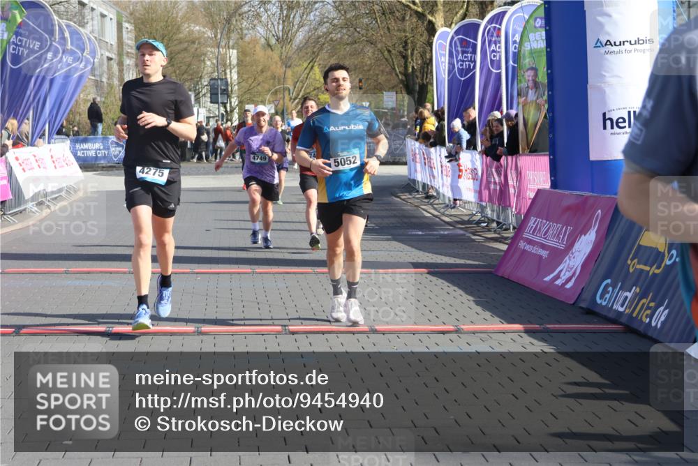 12.04.2026 - 45. Internationalen Wilhelmsburger Insellauf Strokosch-Dieckow http://msf.ph/oto/9454940 12.04.2026 10:30:38 Ziel 3845, 5052, 4275, 4748, 4749 meine-sportfotos.de