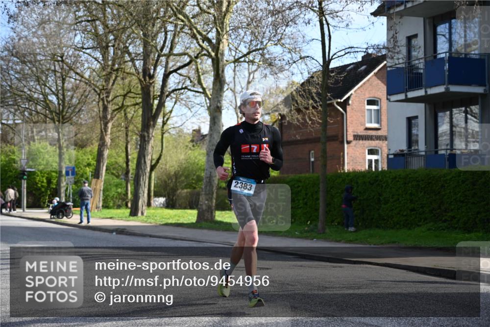 12.04.2026 - 45. Internationalen Wilhelmsburger Insellauf J. Mangold http://msf.ph/oto/9454956 12.04.2026 10:23:00 Ziel 4384, 4291, 2383, 3776, 5812, 4953, 5237, 4381, 4566 meine-sportfotos.de