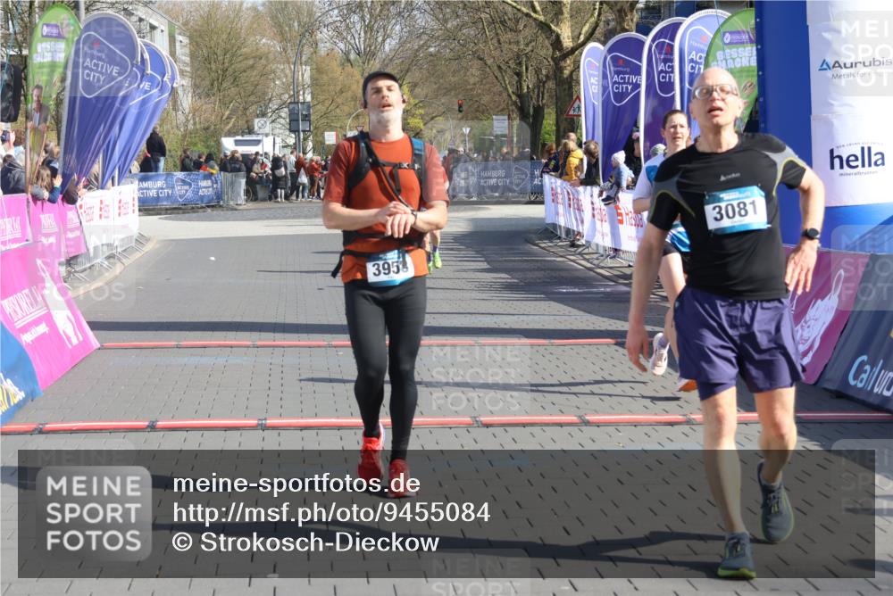12.04.2026 - 45. Internationalen Wilhelmsburger Insellauf Strokosch-Dieckow http://msf.ph/oto/9455084 12.04.2026 10:30:46 Ziel 3081, 3958, 4340, 2317 meine-sportfotos.de