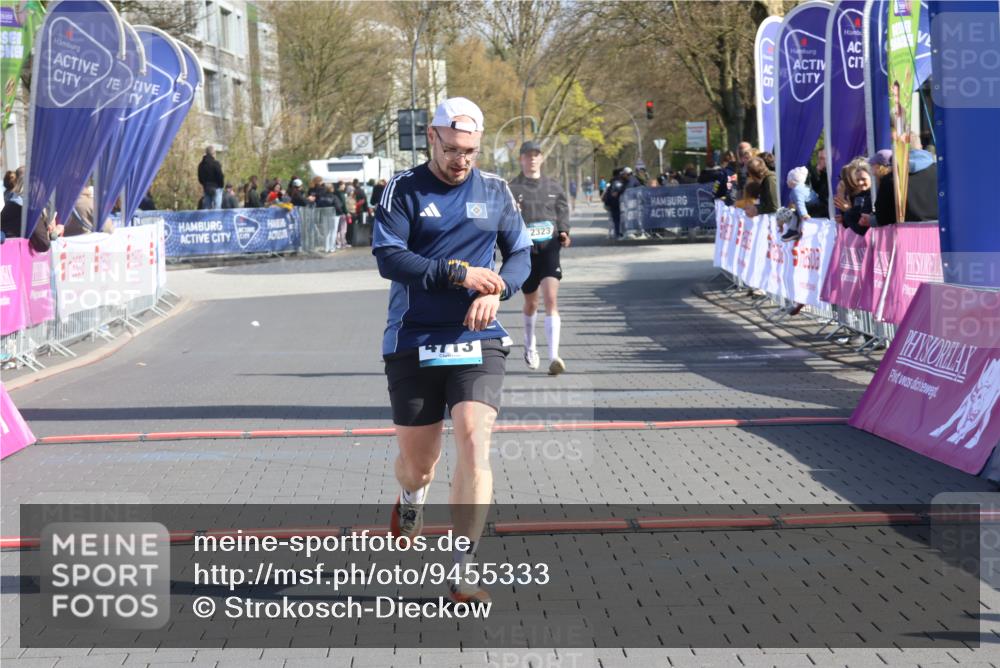 12.04.2026 - 45. Internationalen Wilhelmsburger Insellauf Strokosch-Dieckow http://msf.ph/oto/9455333 12.04.2026 10:31:00 Ziel 4713, 2323 meine-sportfotos.de