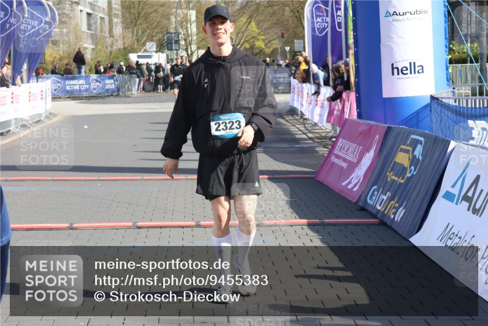 12.04.2026 - 45. Internationalen Wilhelmsburger Insellauf Strokosch-Dieckow http://msf.ph/oto/9455383 12.04.2026 10:31:04 Ziel 2323 meine-sportfotos.de