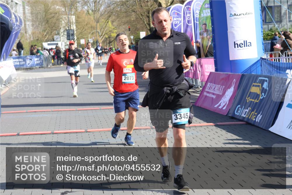 12.04.2026 - 45. Internationalen Wilhelmsburger Insellauf Strokosch-Dieckow http://msf.ph/oto/9455532 12.04.2026 10:44:20 Ziel 3345, 2073, 4829 meine-sportfotos.de