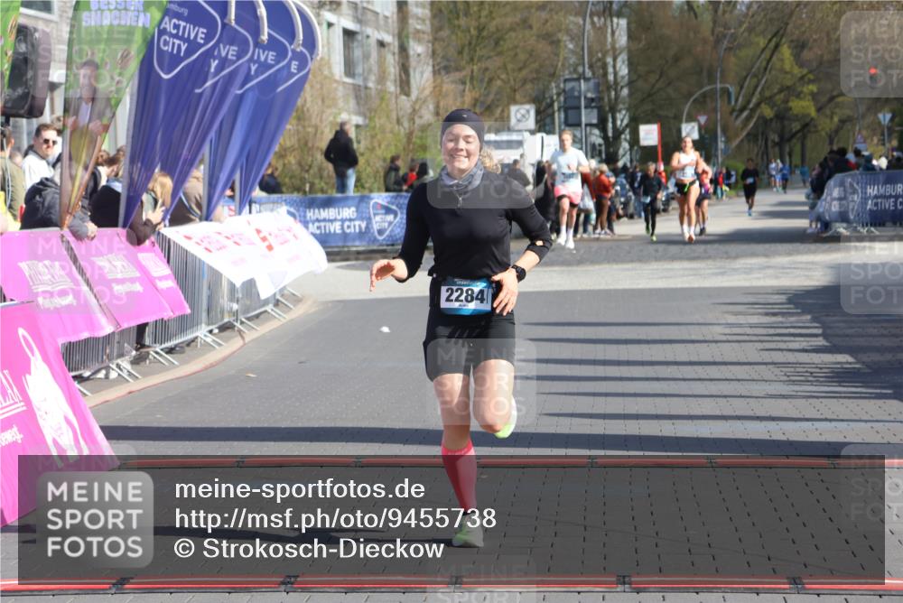 12.04.2026 - 45. Internationalen Wilhelmsburger Insellauf Strokosch-Dieckow http://msf.ph/oto/9455738 12.04.2026 10:31:42 Ziel 5526, 2284 meine-sportfotos.de