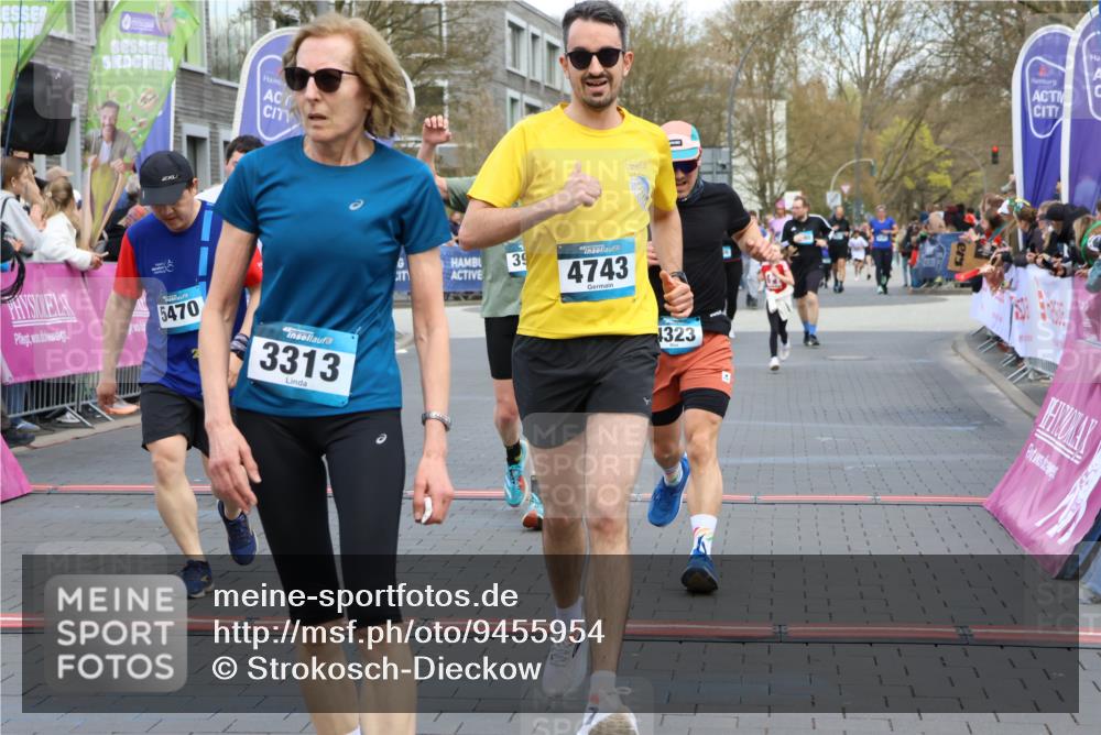 12.04.2026 - 45. Internationalen Wilhelmsburger Insellauf Strokosch-Dieckow http://msf.ph/oto/9455954 12.04.2026 13:03:49 Ziel 3313, 4743 meine-sportfotos.de