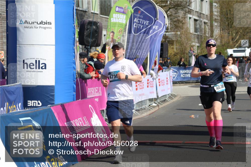 12.04.2026 - 45. Internationalen Wilhelmsburger Insellauf Strokosch-Dieckow http://msf.ph/oto/9456028 12.04.2026 11:02:39 Ziel 4759, 4630, 4069 meine-sportfotos.de