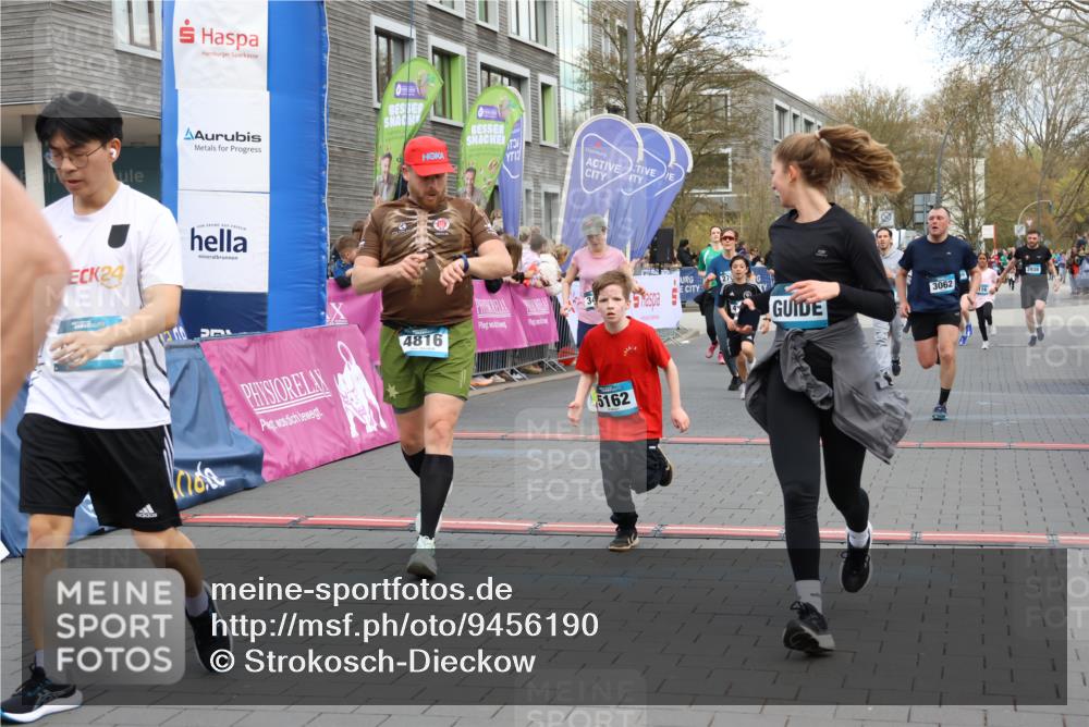 12.04.2026 - 45. Internationalen Wilhelmsburger Insellauf Strokosch-Dieckow http://msf.ph/oto/9456190 12.04.2026 13:03:30 Laufen  meine-sportfotos.de