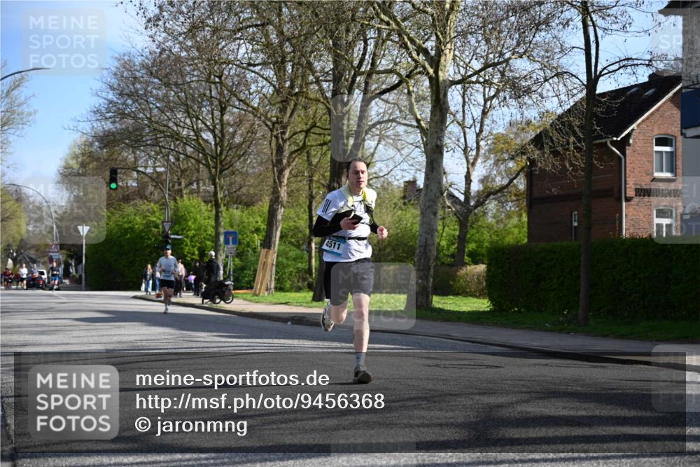 12.04.2026 - 45. Internationalen Wilhelmsburger Insellauf J. Mangold http://msf.ph/oto/9456368 12.04.2026 10:29:49 Ziel 3542, 4511, 5459, 4670, 4904, 5534, 3845, 5052, 4275, 4748, 4749, 3081, 3958, 4340, 2317 meine-sportfotos.de