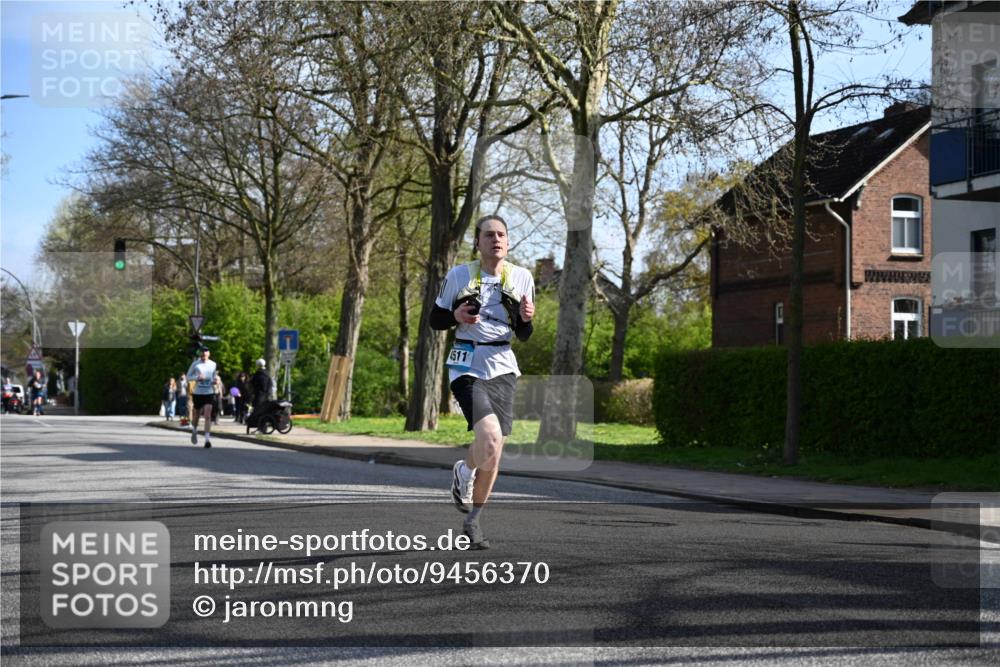 12.04.2026 - 45. Internationalen Wilhelmsburger Insellauf J. Mangold http://msf.ph/oto/9456370 12.04.2026 10:29:49 Ziel 3542, 4511, 5459, 4670, 4904, 5534, 3845, 5052, 4275, 4748, 4749, 3081, 3958, 4340, 2317 meine-sportfotos.de