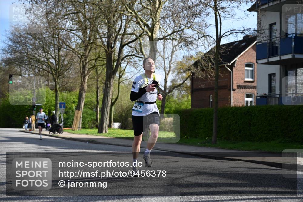 12.04.2026 - 45. Internationalen Wilhelmsburger Insellauf J. Mangold http://msf.ph/oto/9456378 12.04.2026 10:29:50 Ziel 3542, 4511, 5459, 4670, 4904, 4904, 5534, 3845, 5052, 4275, 4748, 4749, 3081, 3958, 4340, 2317, 5841, 5236 meine-sportfotos.de