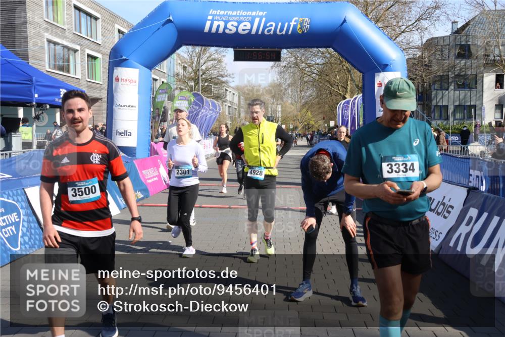 12.04.2026 - 45. Internationalen Wilhelmsburger Insellauf Strokosch-Dieckow http://msf.ph/oto/9456401 12.04.2026 10:45:53 Ziel 4928, 4333, 2301, 2995, 2134, 3369, 4635, 3772 meine-sportfotos.de