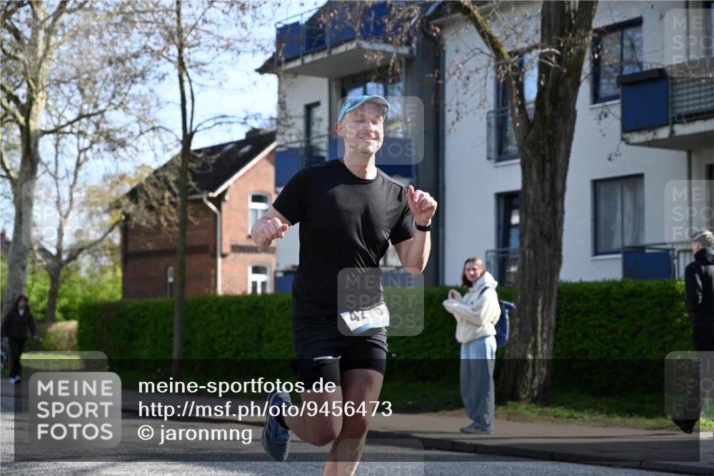 12.04.2026 - 45. Internationalen Wilhelmsburger Insellauf J. Mangold http://msf.ph/oto/9456473 12.04.2026 10:30:16 Ziel 5534, 3845, 5052, 4275, 4748, 4749, 3081, 3958, 4340, 2317, 5841, 5236, 4713, 2323, 4787, 3095, 3016 meine-sportfotos.de