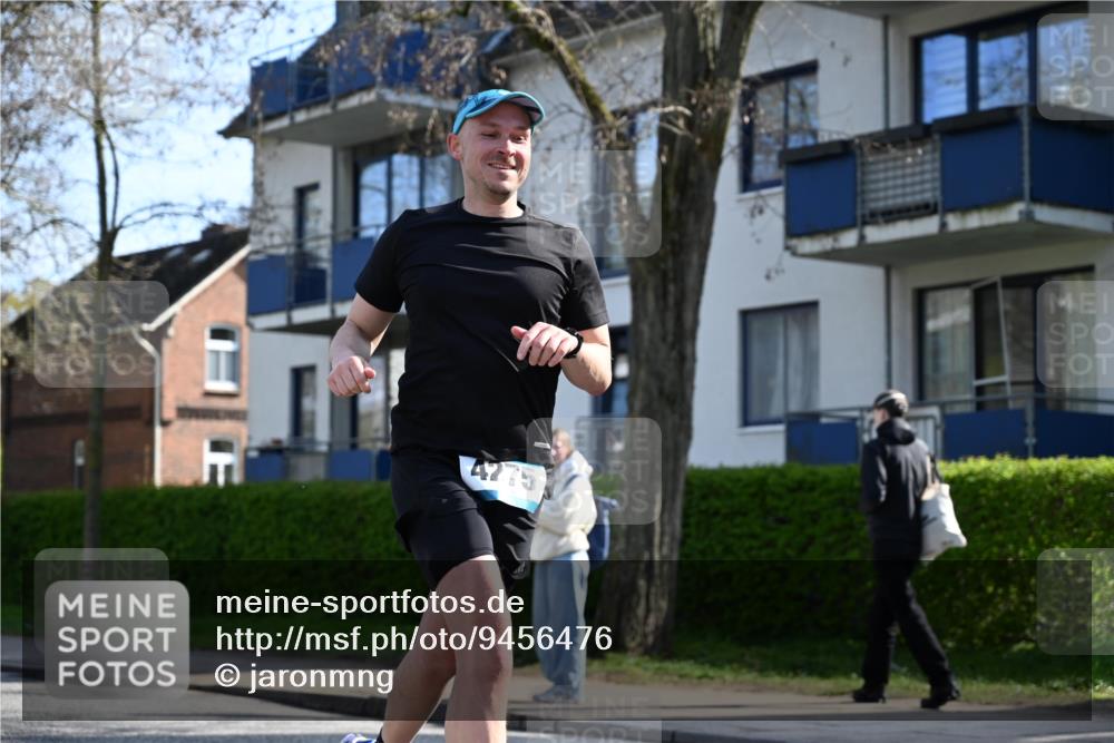 12.04.2026 - 45. Internationalen Wilhelmsburger Insellauf J. Mangold http://msf.ph/oto/9456476 12.04.2026 10:30:16 Ziel 5534, 3845, 5052, 4275, 4748, 4749, 3081, 3958, 4340, 2317, 5841, 5236, 4713, 2323, 4787, 3095, 3016 meine-sportfotos.de