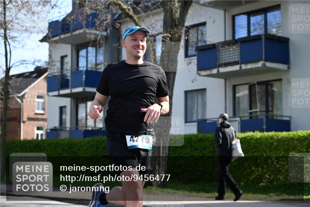 12.04.2026 - 45. Internationalen Wilhelmsburger Insellauf J. Mangold http://msf.ph/oto/9456477 12.04.2026 10:30:16 Ziel 5534, 3845, 5052, 4275, 4748, 4749, 3081, 3958, 4340, 2317, 5841, 5236, 4713, 2323, 4787, 3095, 3016 meine-sportfotos.de