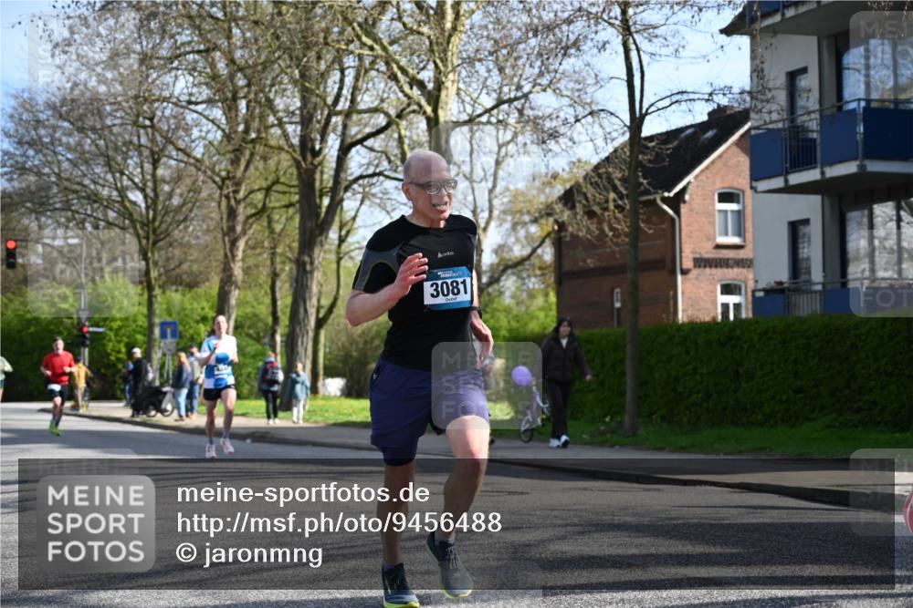 12.04.2026 - 45. Internationalen Wilhelmsburger Insellauf J. Mangold http://msf.ph/oto/9456488 12.04.2026 10:30:19 Ziel 3845, 5052, 4275, 4748, 4749, 3081, 3958, 4340, 2317, 5841, 5236, 4713, 4713, 2323, 4787, 4787, 3095, 3016, 2831, 5811 meine-sportfotos.de