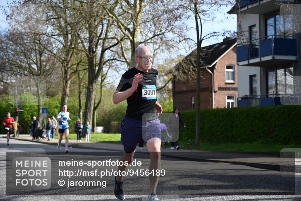 12.04.2026 - 45. Internationalen Wilhelmsburger Insellauf J. Mangold http://msf.ph/oto/9456489 12.04.2026 10:30:19 Ziel 3845, 5052, 4275, 4748, 4749, 3081, 3958, 4340, 2317, 5841, 5236, 4713, 4713, 2323, 4787, 4787, 3095, 3016, 2831, 5811 meine-sportfotos.de