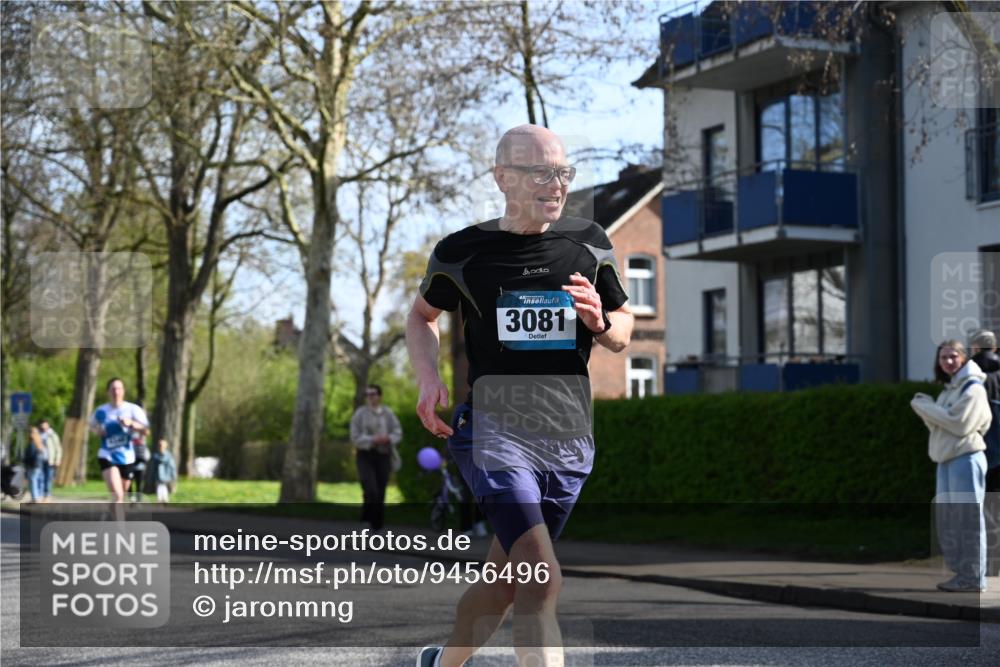 12.04.2026 - 45. Internationalen Wilhelmsburger Insellauf J. Mangold http://msf.ph/oto/9456496 12.04.2026 10:30:19 Ziel 3845, 5052, 4275, 4748, 4749, 3081, 3958, 4340, 2317, 5841, 5236, 4713, 4713, 2323, 4787, 4787, 3095, 3016, 2831, 5811 meine-sportfotos.de
