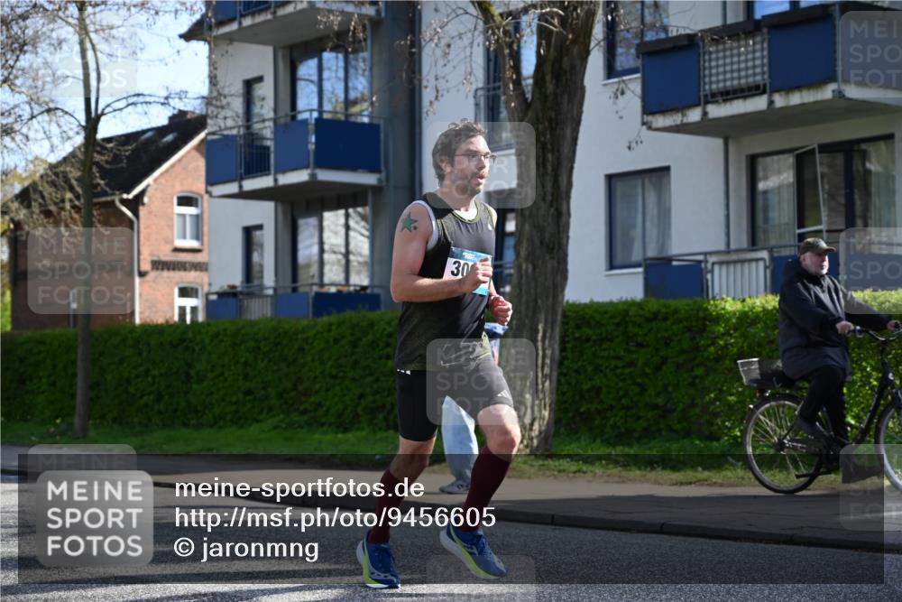 12.04.2026 - 45. Internationalen Wilhelmsburger Insellauf J. Mangold http://msf.ph/oto/9456605 12.04.2026 10:30:51 Ziel 4787, 3095, 3016, 2831, 5811, 2325, 5661, 4766, 4329, 4212, 5526, 2284, 3584, 3619, 3634 meine-sportfotos.de