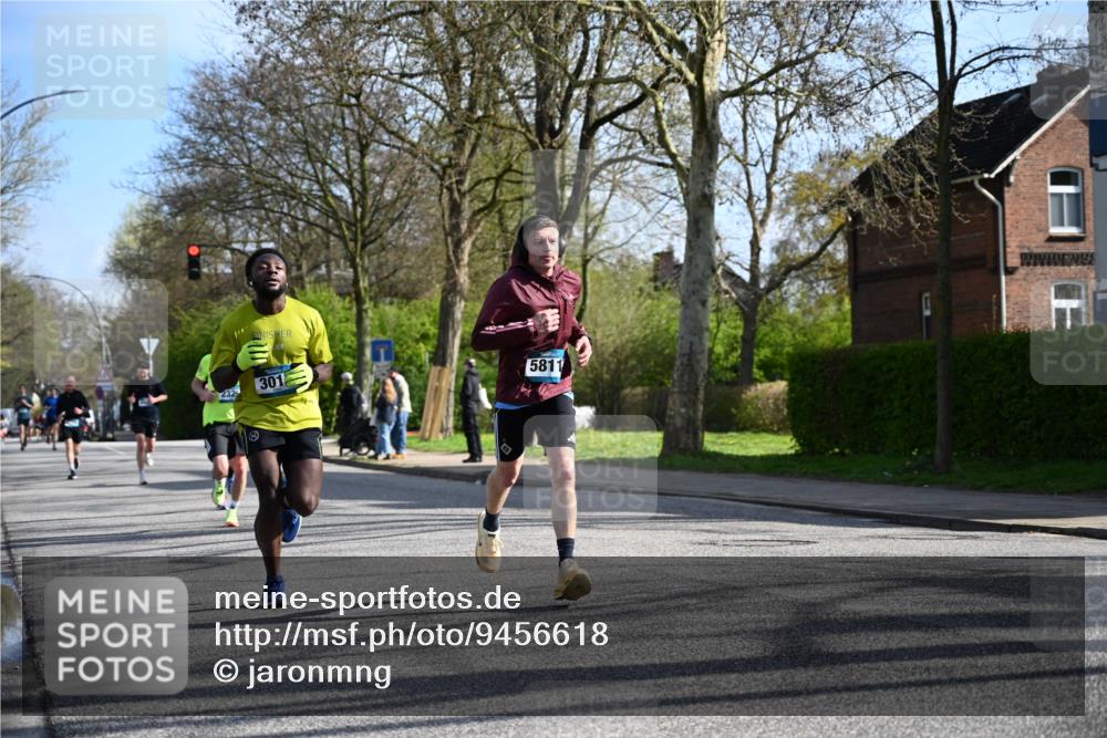 12.04.2026 - 45. Internationalen Wilhelmsburger Insellauf J. Mangold http://msf.ph/oto/9456618 12.04.2026 10:30:56 Ziel 4787, 3095, 3016, 2831, 5811, 2325, 5661, 4766, 4329, 4212, 5526, 2284, 3584, 3619, 3634, 2780 meine-sportfotos.de
