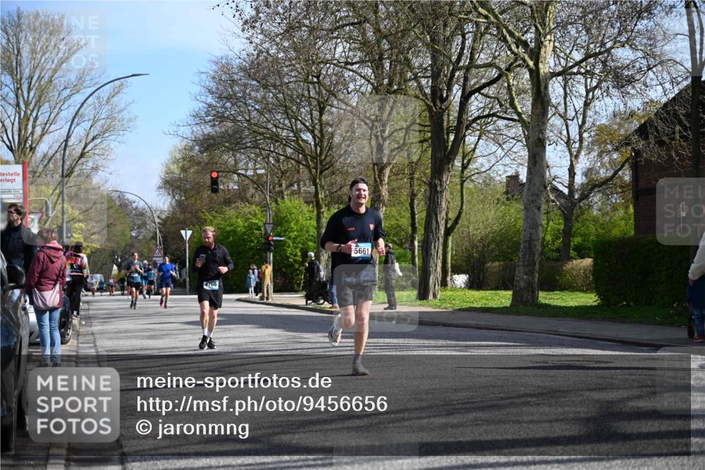 12.04.2026 - 45. Internationalen Wilhelmsburger Insellauf J. Mangold http://msf.ph/oto/9456656 12.04.2026 10:31:01 Ziel 3016, 2831, 5811, 2325, 5661, 4766, 4329, 4212, 5526, 2284, 3584, 3619, 3634, 2780, 5653, 3706 meine-sportfotos.de