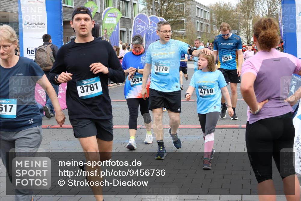 12.04.2026 - 45. Internationalen Wilhelmsburger Insellauf Strokosch-Dieckow http://msf.ph/oto/9456736 12.04.2026 13:03:08 Laufen  meine-sportfotos.de