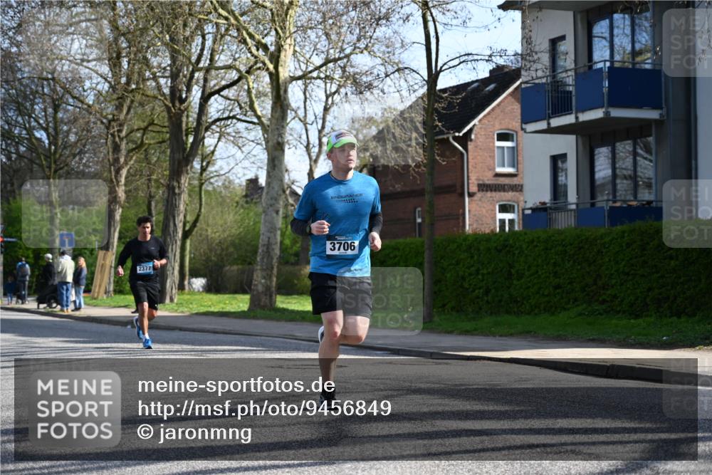 12.04.2026 - 45. Internationalen Wilhelmsburger Insellauf J. Mangold http://msf.ph/oto/9456849 12.04.2026 10:31:36 Ziel 3619, 3634, 2780, 5653, 3706, 2377, 4791, 5522, 4844, 3666, 3905, 5449 meine-sportfotos.de