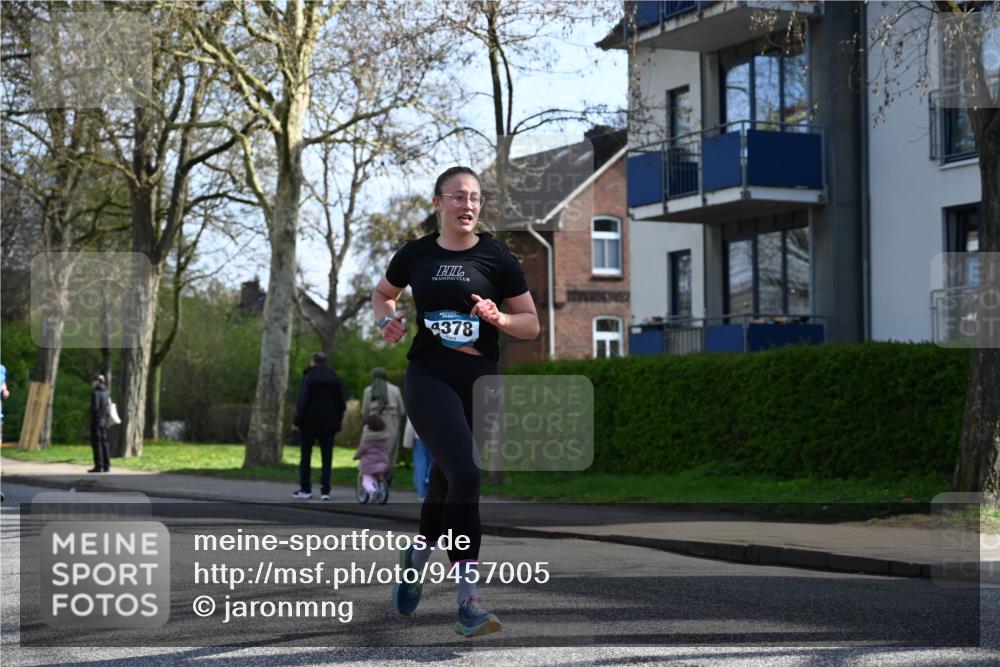 12.04.2026 - 45. Internationalen Wilhelmsburger Insellauf J. Mangold http://msf.ph/oto/9457005 12.04.2026 10:32:21 Ziel 4554, 4378, 3675, 3876, 3506, 4370, 3983, 3114, 4150, 3296, 3323, 5639, 2071, 3014, 5623, 3708 meine-sportfotos.de