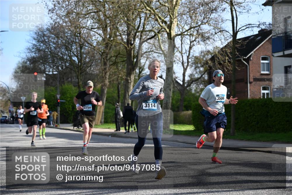 12.04.2026 - 45. Internationalen Wilhelmsburger Insellauf J. Mangold http://msf.ph/oto/9457085 12.04.2026 10:32:31 Ziel 3675, 3876, 3506, 4370, 3983, 3114, 4150, 3296, 3323, 5639, 2071, 3014, 3014, 5623, 3708, 4322, 3327, 5764 meine-sportfotos.de