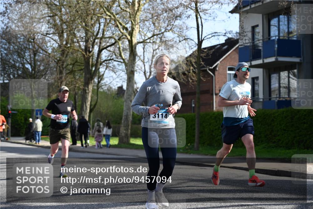 12.04.2026 - 45. Internationalen Wilhelmsburger Insellauf J. Mangold http://msf.ph/oto/9457094 12.04.2026 10:32:32 Ziel 3675, 3876, 3506, 4370, 3983, 3114, 4150, 3296, 3323, 5639, 2071, 3014, 5623, 3708, 3708, 4322, 3327, 5764 meine-sportfotos.de