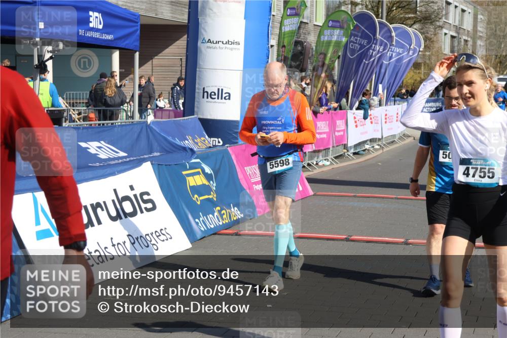12.04.2026 - 45. Internationalen Wilhelmsburger Insellauf Strokosch-Dieckow http://msf.ph/oto/9457143 12.04.2026 10:46:45 Ziel 3480, 5050, 5598 meine-sportfotos.de