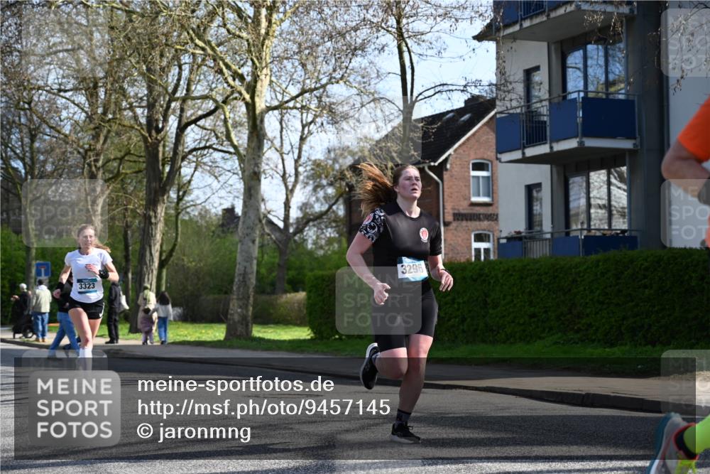 12.04.2026 - 45. Internationalen Wilhelmsburger Insellauf J. Mangold http://msf.ph/oto/9457145 12.04.2026 10:32:37 Ziel 3675, 3876, 3506, 4370, 3983, 3114, 4150, 3296, 3323, 5639, 2071, 3014, 5623, 3708, 4322, 3327, 3327, 5764, 2892 meine-sportfotos.de