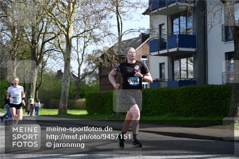 12.04.2026 - 45. Internationalen Wilhelmsburger Insellauf J. Mangold http://msf.ph/oto/9457151 12.04.2026 10:32:38 Ziel 3506, 4370, 3983, 3114, 4150, 3296, 3323, 5639, 2071, 3014, 5623, 3708, 4322, 3327, 5764, 2892 meine-sportfotos.de