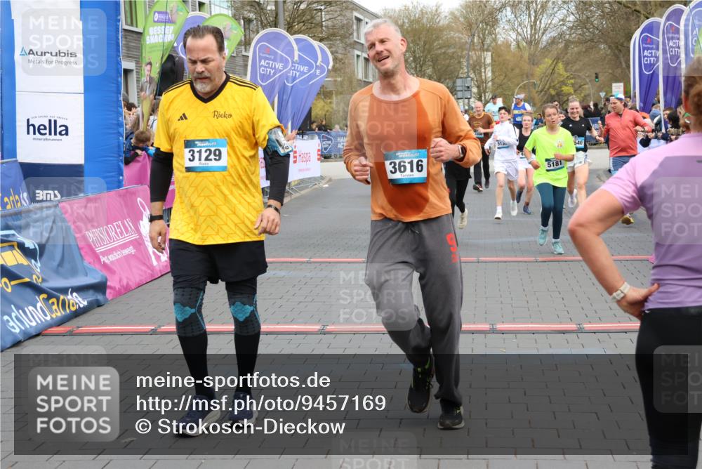 12.04.2026 - 45. Internationalen Wilhelmsburger Insellauf Strokosch-Dieckow http://msf.ph/oto/9457169 12.04.2026 13:02:42 Ziel 3129, 3616 meine-sportfotos.de