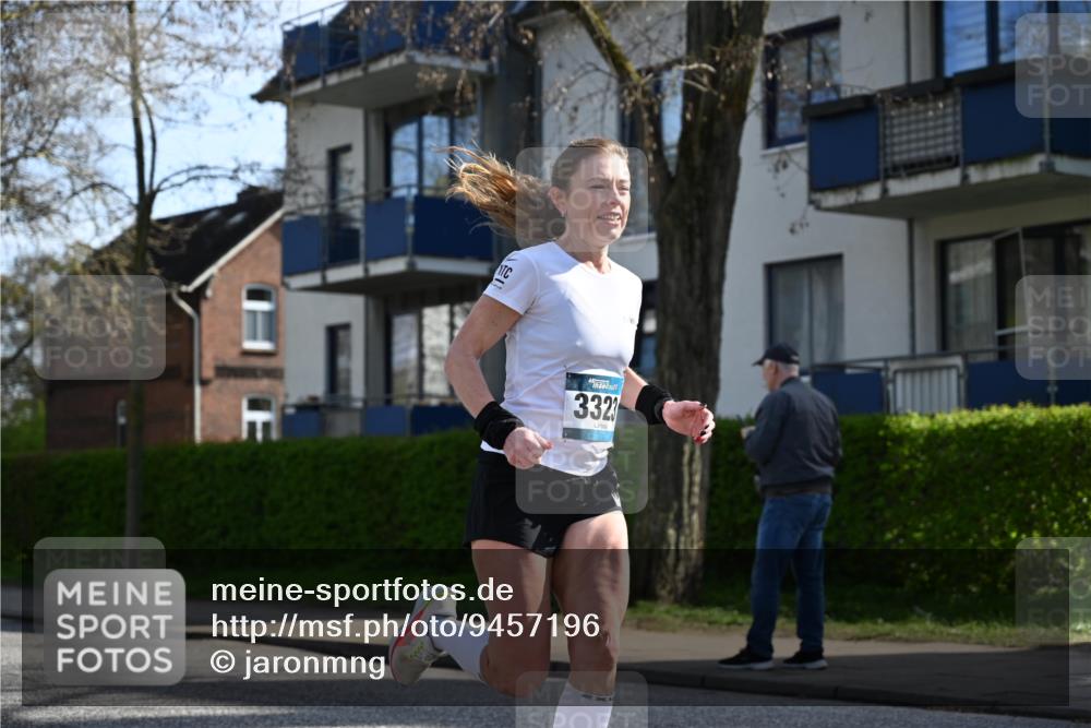 12.04.2026 - 45. Internationalen Wilhelmsburger Insellauf J. Mangold http://msf.ph/oto/9457196 12.04.2026 10:32:40 Ziel 4370, 3983, 3114, 4150, 3296, 3323, 5639, 2071, 3014, 5623, 3708, 4322, 3327, 5764, 5764, 2892 meine-sportfotos.de