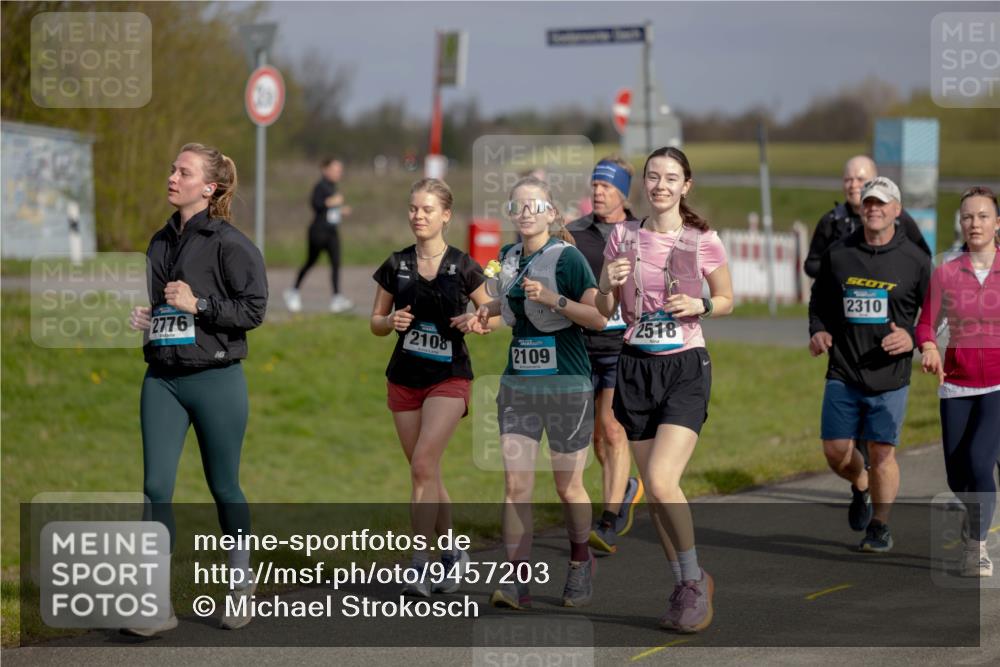 12.04.2026 - 45. Internationalen Wilhelmsburger Insellauf Michael Strokosch http://msf.ph/oto/9457203 12.04.2026 09:36:31 Laufen 2776, 2108, 2109, 2518, 2310 meine-sportfotos.de
