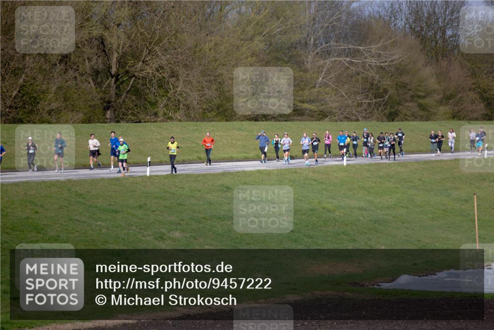 12.04.2026 - 45. Internationalen Wilhelmsburger Insellauf Michael Strokosch http://msf.ph/oto/9457222 12.04.2026 09:53:58 Laufen  meine-sportfotos.de