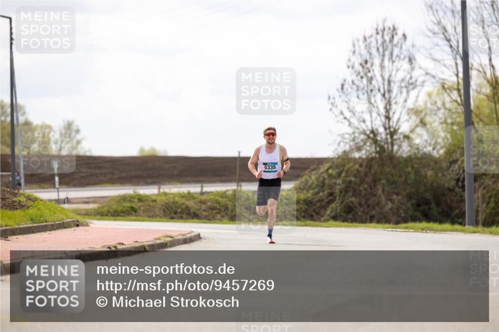 12.04.2026 - 45. Internationalen Wilhelmsburger Insellauf Michael Strokosch http://msf.ph/oto/9457269 12.04.2026 12:34:54 Laufen 5335 meine-sportfotos.de