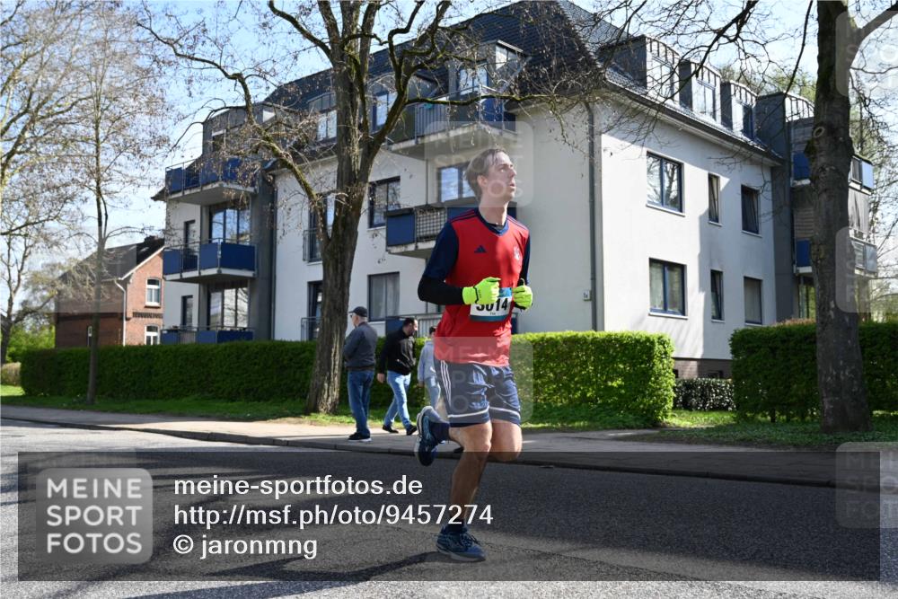 12.04.2026 - 45. Internationalen Wilhelmsburger Insellauf J. Mangold http://msf.ph/oto/9457274 12.04.2026 10:32:52 Ziel 2071, 3014, 5623, 3708, 4322, 3327, 5764, 5764, 2892, 5821, 4738, 2893, 5843 meine-sportfotos.de