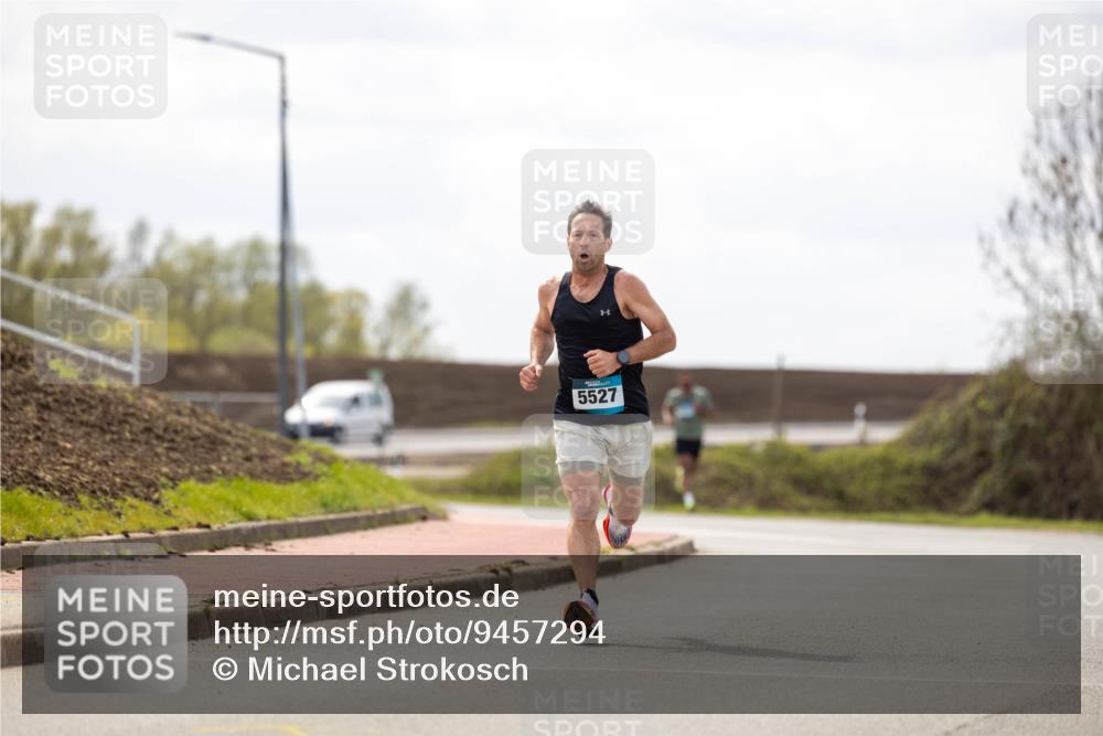 12.04.2026 - 45. Internationalen Wilhelmsburger Insellauf Michael Strokosch http://msf.ph/oto/9457294 12.04.2026 12:35:15 Laufen 5527 meine-sportfotos.de