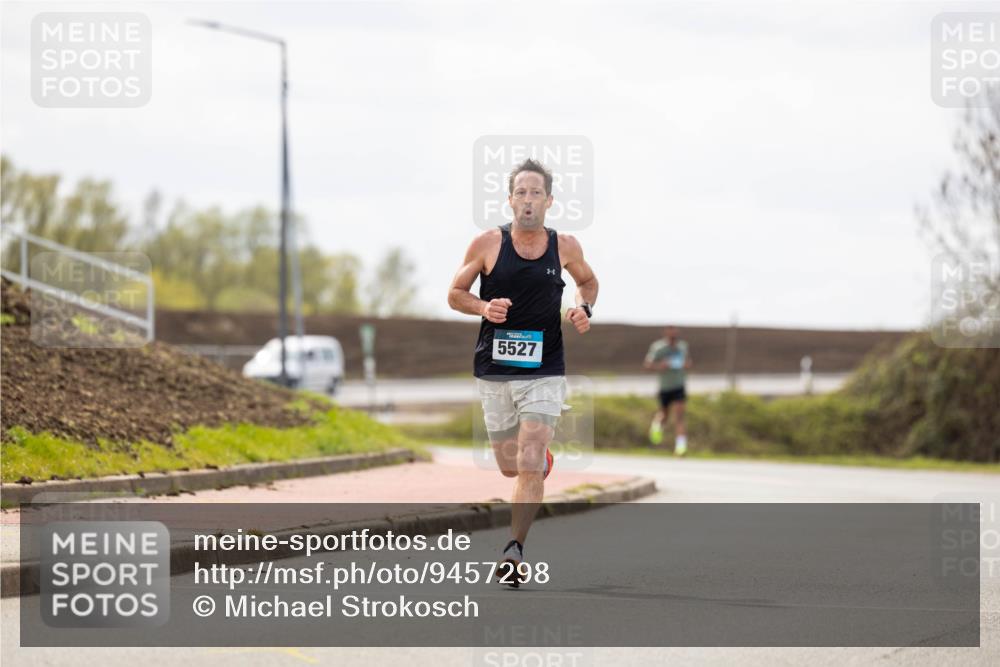 12.04.2026 - 45. Internationalen Wilhelmsburger Insellauf Michael Strokosch http://msf.ph/oto/9457298 12.04.2026 12:35:16 Laufen 5527 meine-sportfotos.de