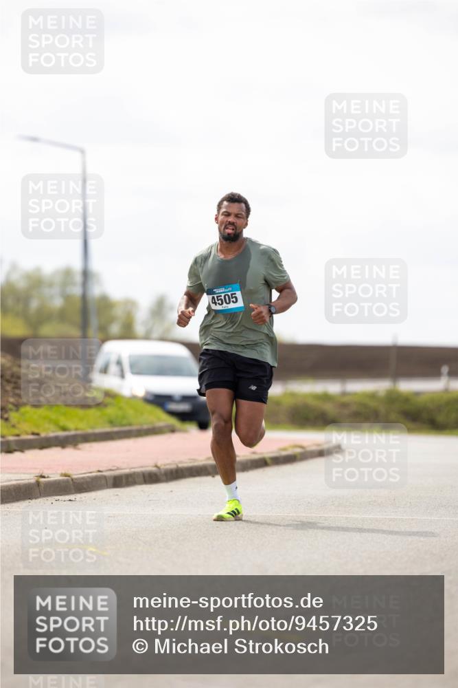 12.04.2026 - 45. Internationalen Wilhelmsburger Insellauf Michael Strokosch http://msf.ph/oto/9457325 12.04.2026 12:35:27 Laufen 4505 meine-sportfotos.de
