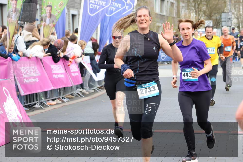 12.04.2026 - 45. Internationalen Wilhelmsburger Insellauf Strokosch-Dieckow http://msf.ph/oto/9457327 12.04.2026 13:02:36 Ziel 2733, 4433 meine-sportfotos.de