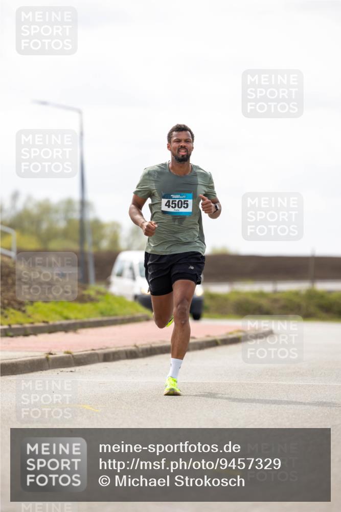 12.04.2026 - 45. Internationalen Wilhelmsburger Insellauf Michael Strokosch http://msf.ph/oto/9457329 12.04.2026 12:35:27 Laufen 4505 meine-sportfotos.de