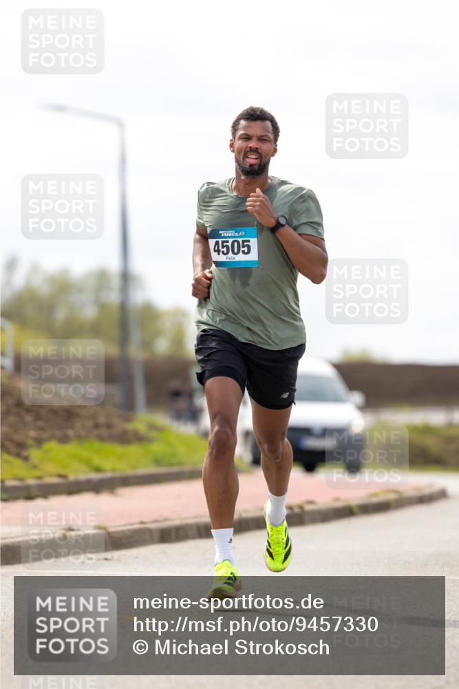 12.04.2026 - 45. Internationalen Wilhelmsburger Insellauf Michael Strokosch http://msf.ph/oto/9457330 12.04.2026 12:35:28 Laufen 45, 4505 meine-sportfotos.de